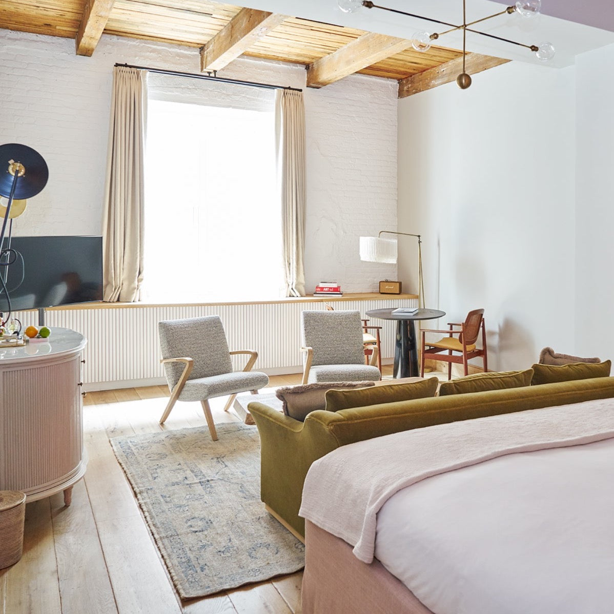 MEATPACKING GUEST ROOMS